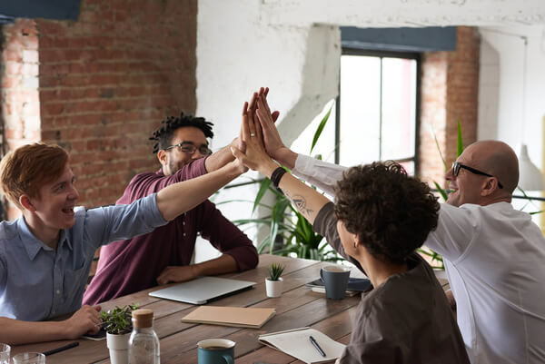 Project team development: The 5 phases according to Tuckman
