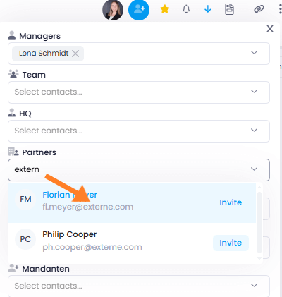 Contact selection in project roles: Search for email address possible